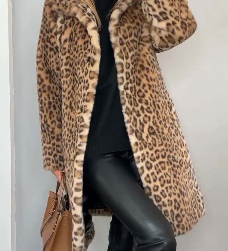 Leia - Pikk Leopardimustriga Mantel