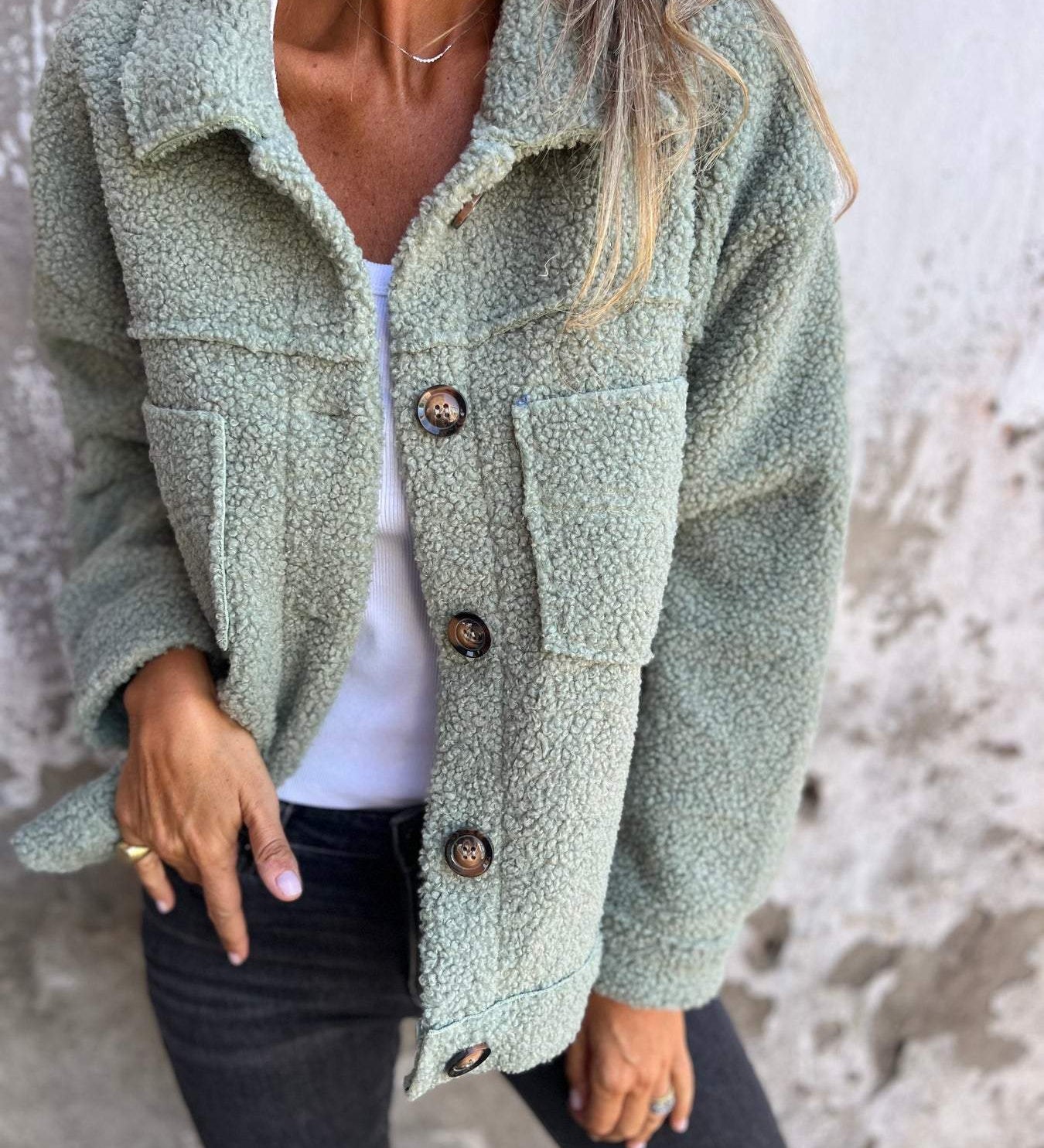 Mia - Mugav ja Elegantne Mantel
