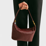 Isa - Burgundia Chic