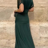 Luana - Elegantne V-dekolteega kleit