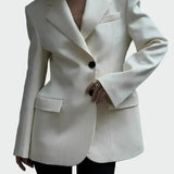 Impressiivse Joonega Blazer